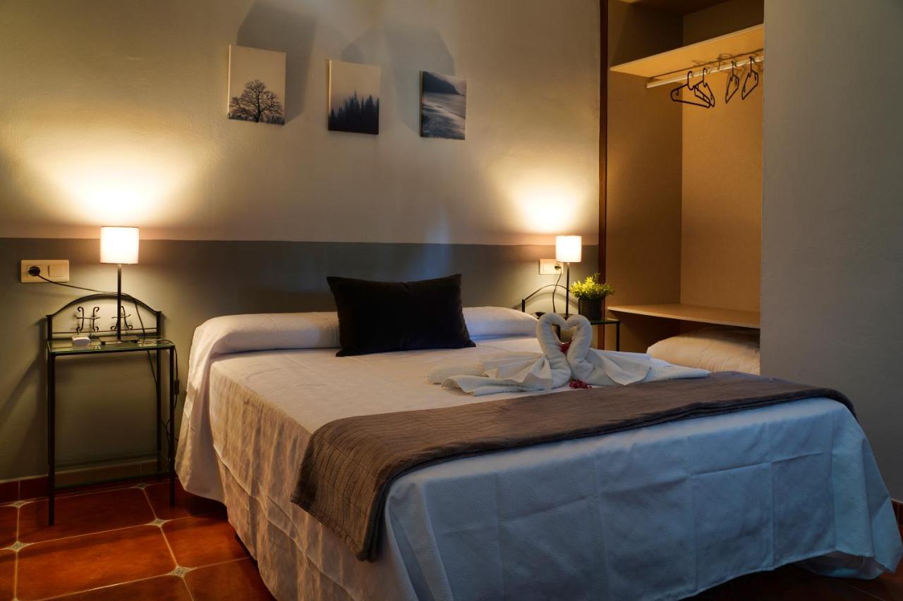 Hotel Rural & Restaurante Las Camaretas Cortes de la Frontera Ngoại thất bức ảnh